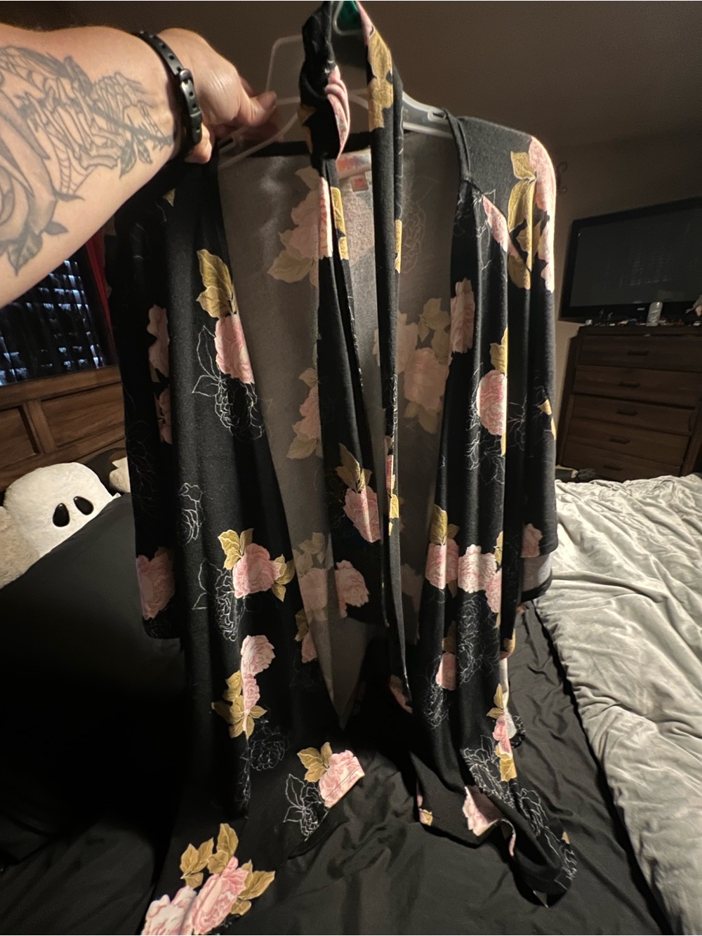 LuLaRoe Black Shrug Cardigan with Subtle Pink Accent